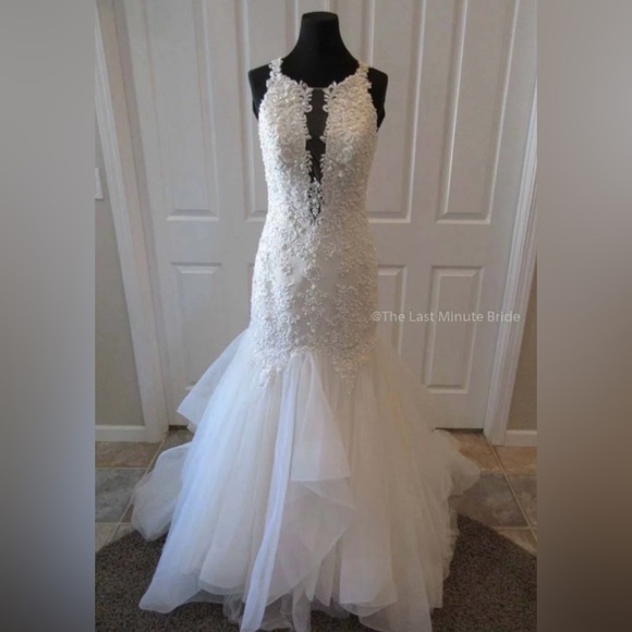 Maggie Sottero Ivory Mermaid Wedding Gown - Picture 5 of 9